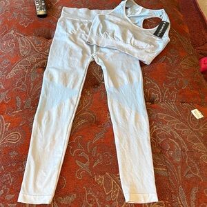 Elegant Sky Blue Leggings with top size small
